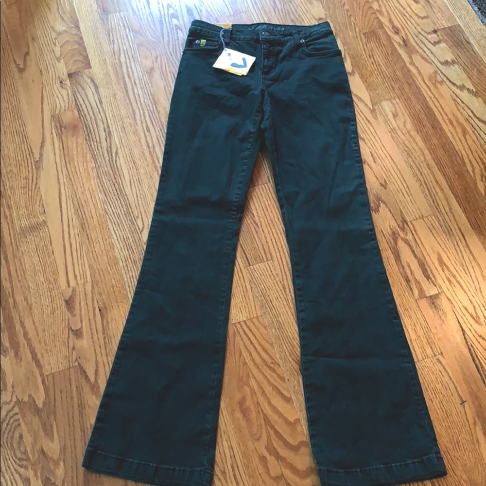 NWT - Yoga brand slim boot jeans in Hunter Green
